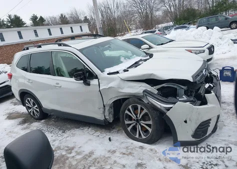 2023 Subaru Forester Limited z USA, uszkodzony, nr VIN JF2SKAPC6PH462049